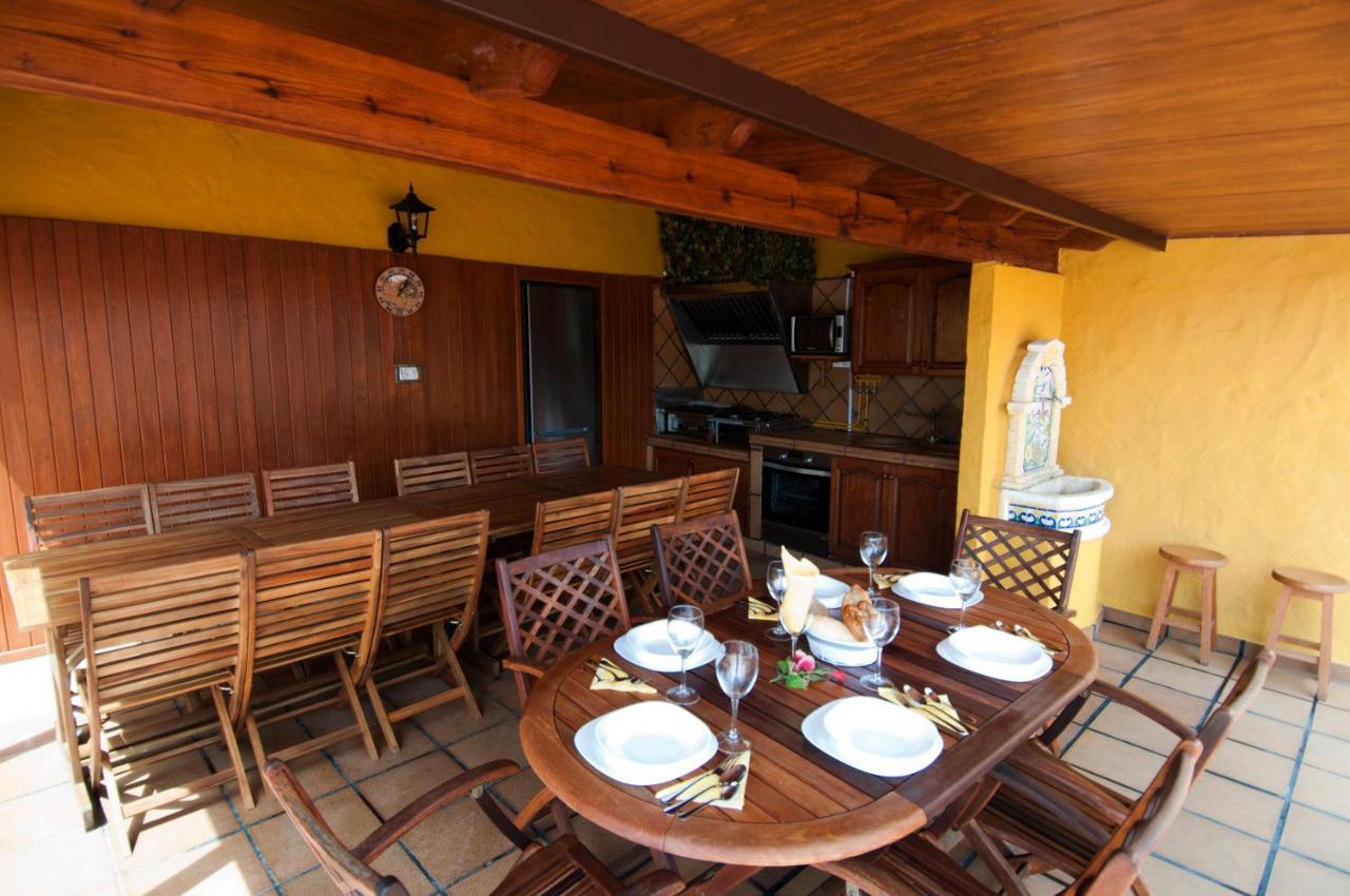 Casas Lola y Rafael B Guest House Moya  Exterior foto