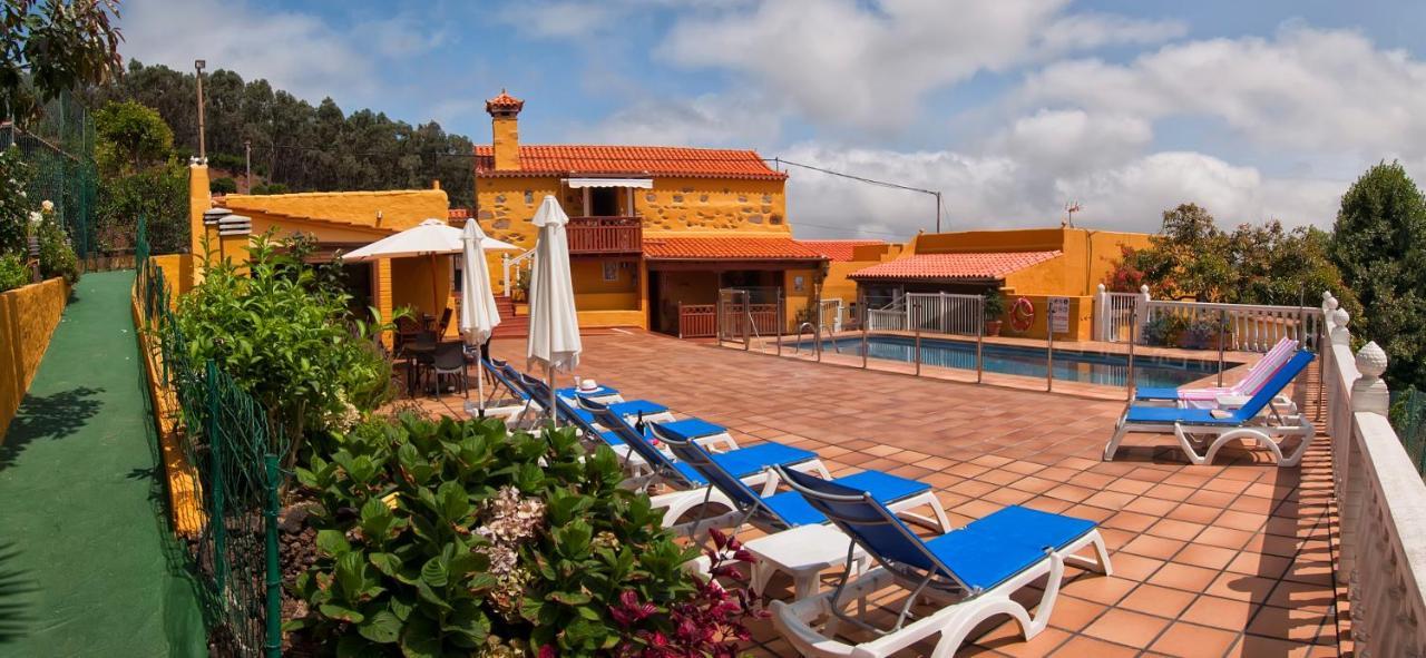 Casas Lola y Rafael B Guest House Moya  Exterior foto