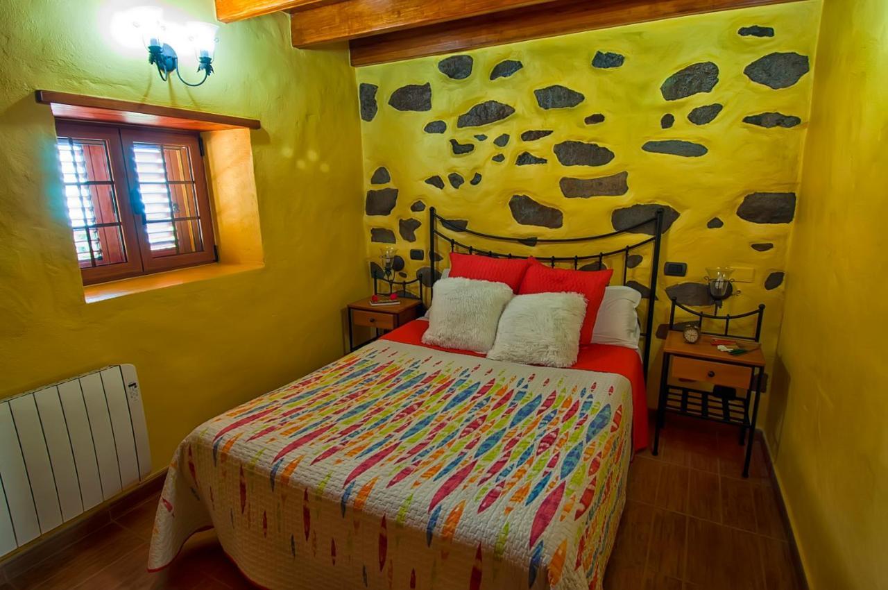Casas Lola y Rafael B Guest House Moya  Exterior foto