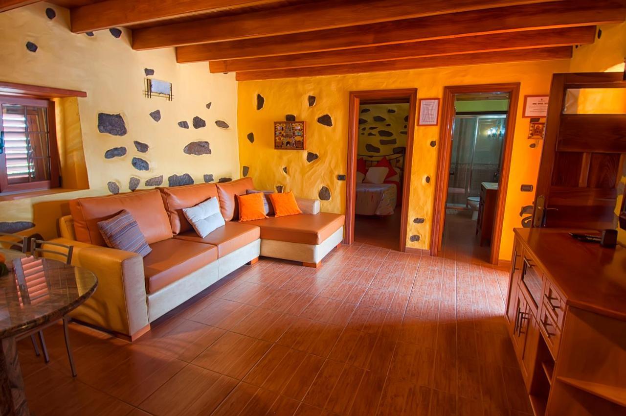 Casas Lola y Rafael B Guest House Moya  Cameră foto